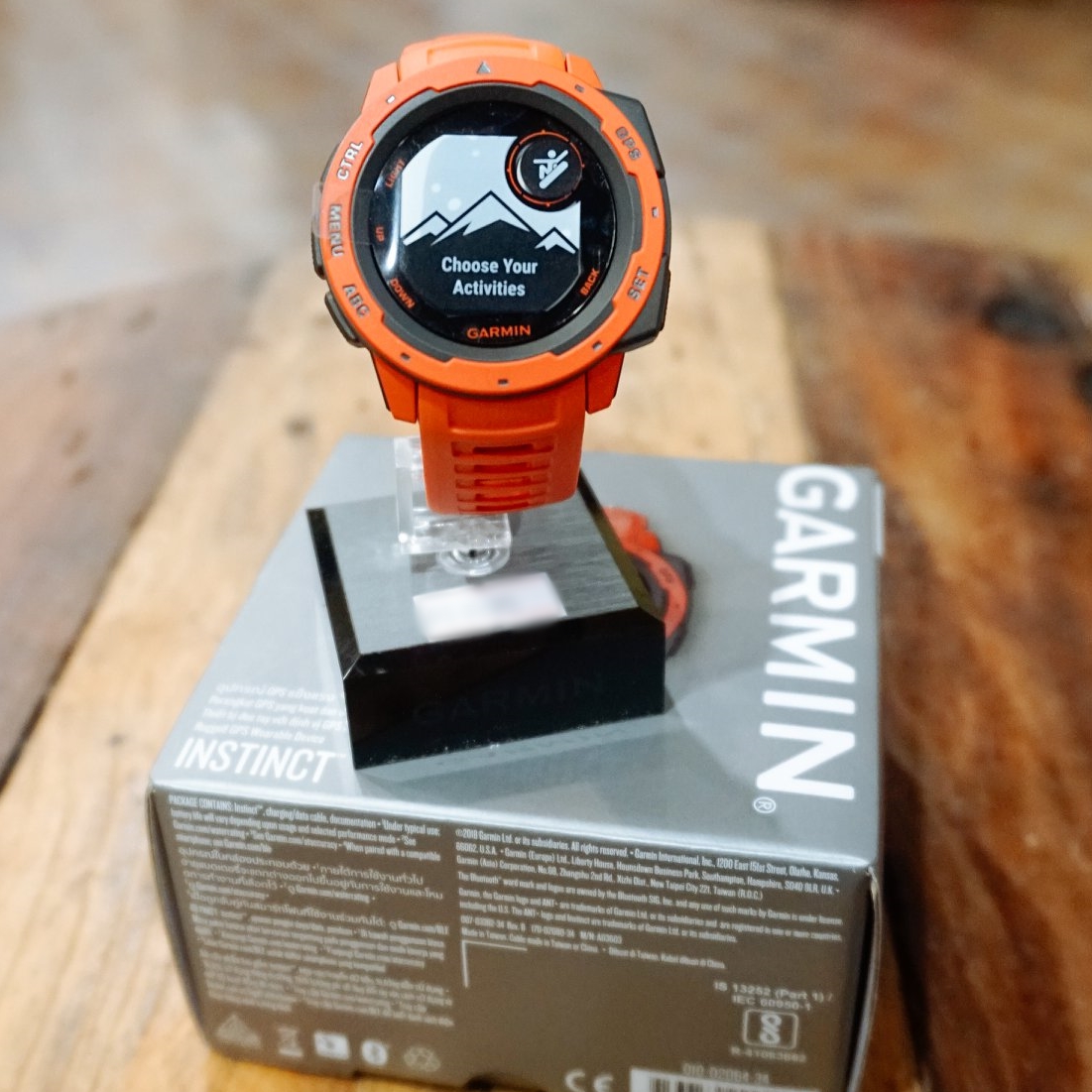 Часовник Garmin Instinct